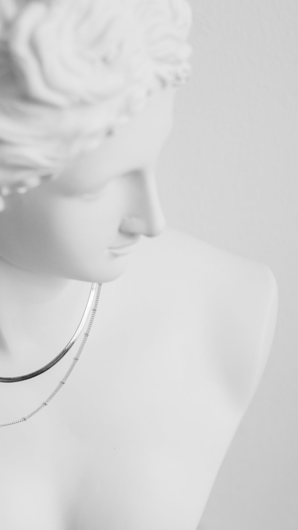 Stil. Hatta Necklace