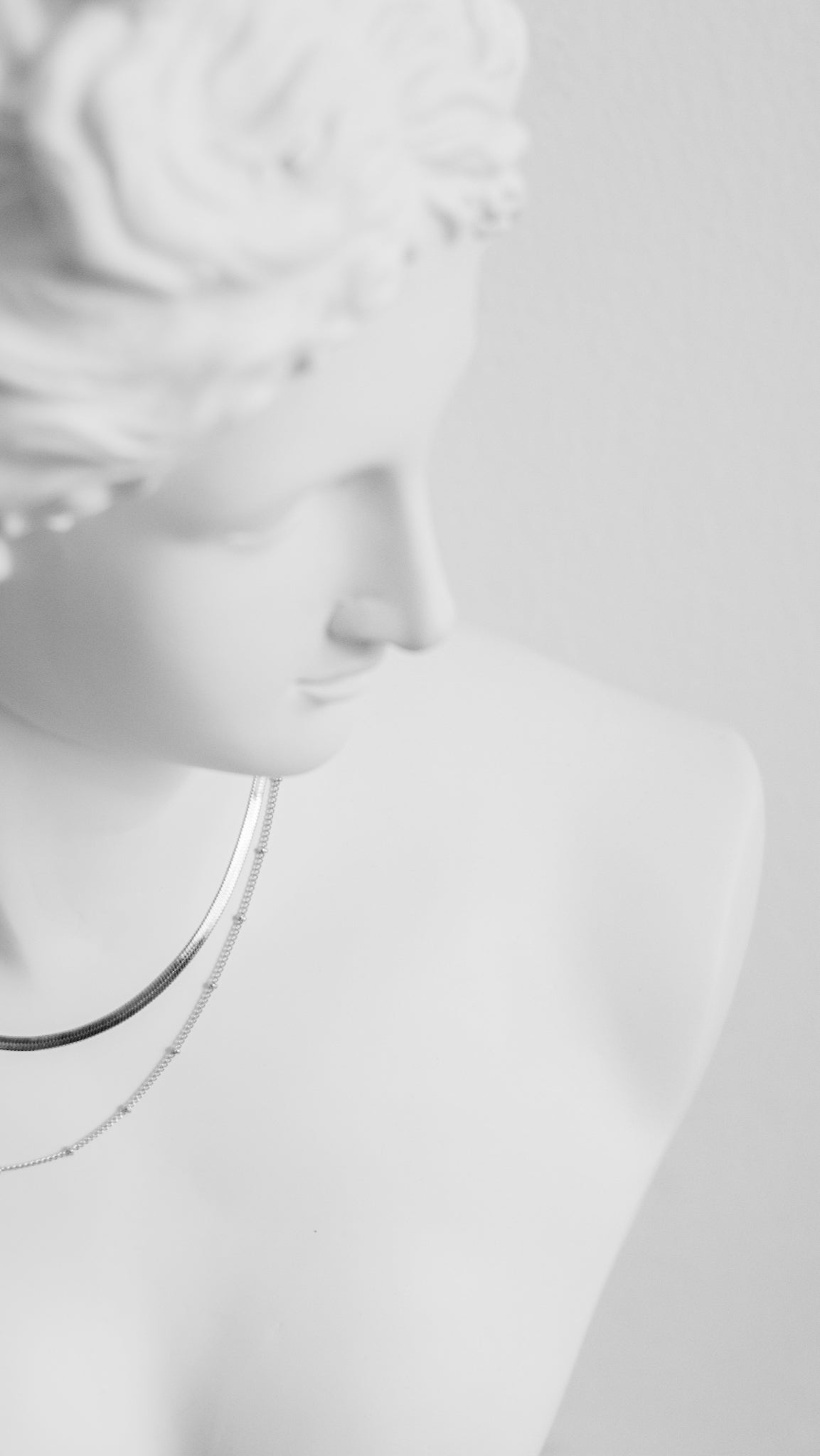 Stil. Hatta Necklace