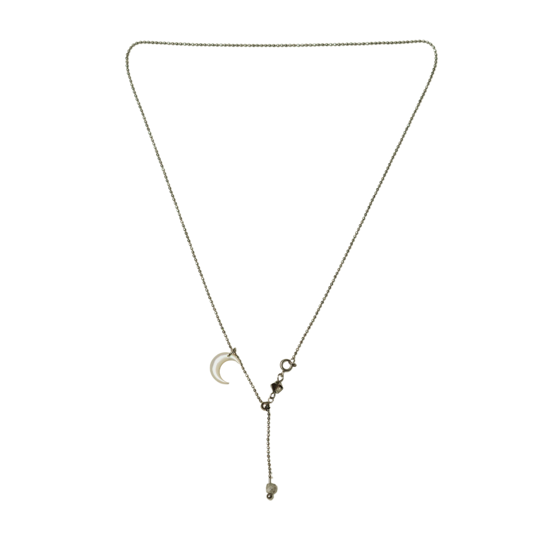 Stil. Crescent Necklace